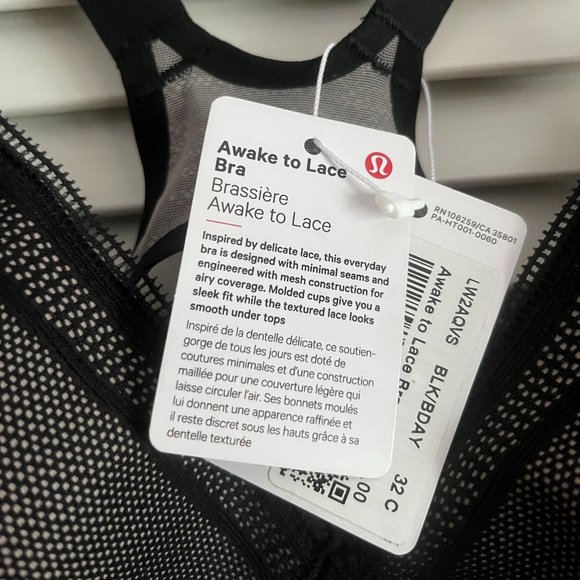 NEW with tags Lululemon Awake To Lace Bra Black / Barely Beige size 32C rare - Picture 2 of 9